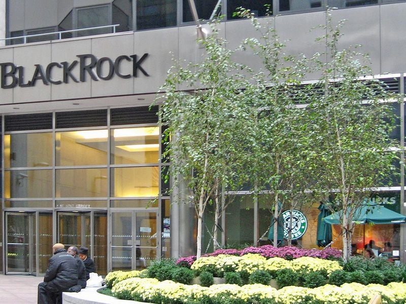 BlackRock, Fidelity, ARK Invest, VanEck Reveal Proposed Spot Bitcoin ETF Fees