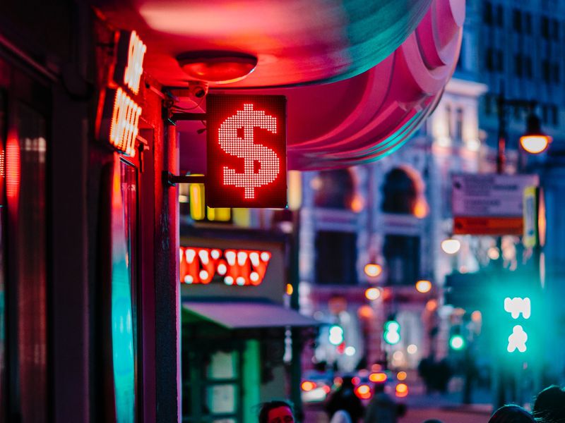 Crypto ATMs Dominate Cash-to-Crypto Transactions, Become a Law-Enforcement Concern: TRM Labs