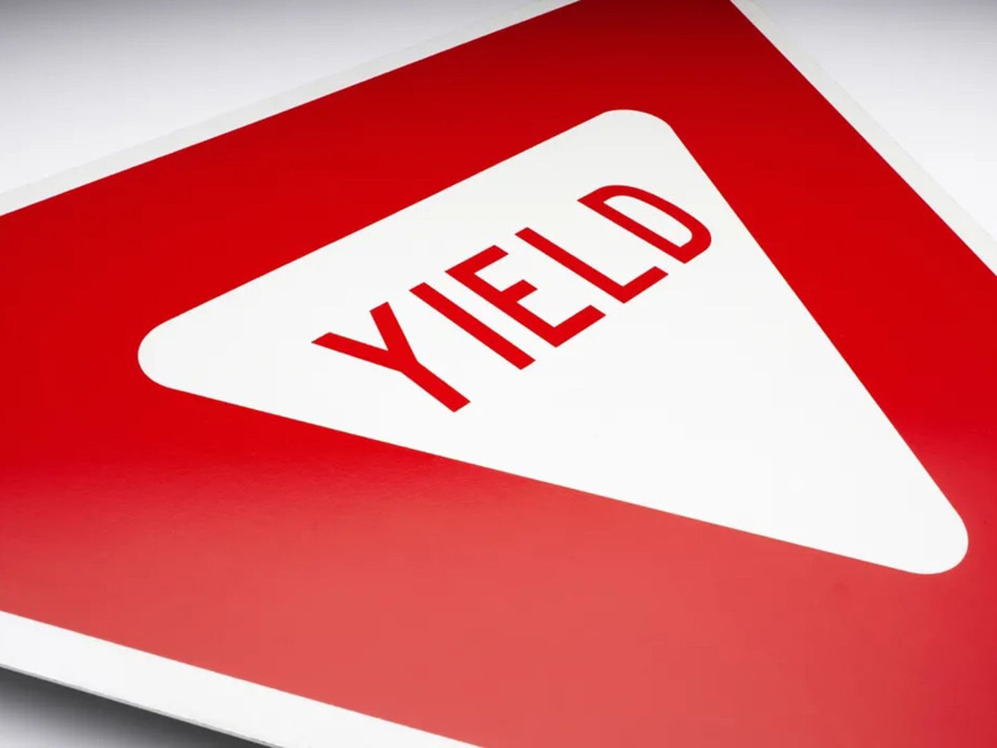 Yield sign (Shutterstock)