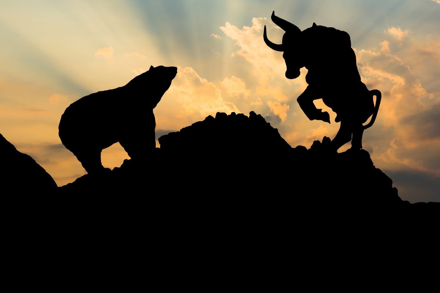 bull, bear (Shutterstock)