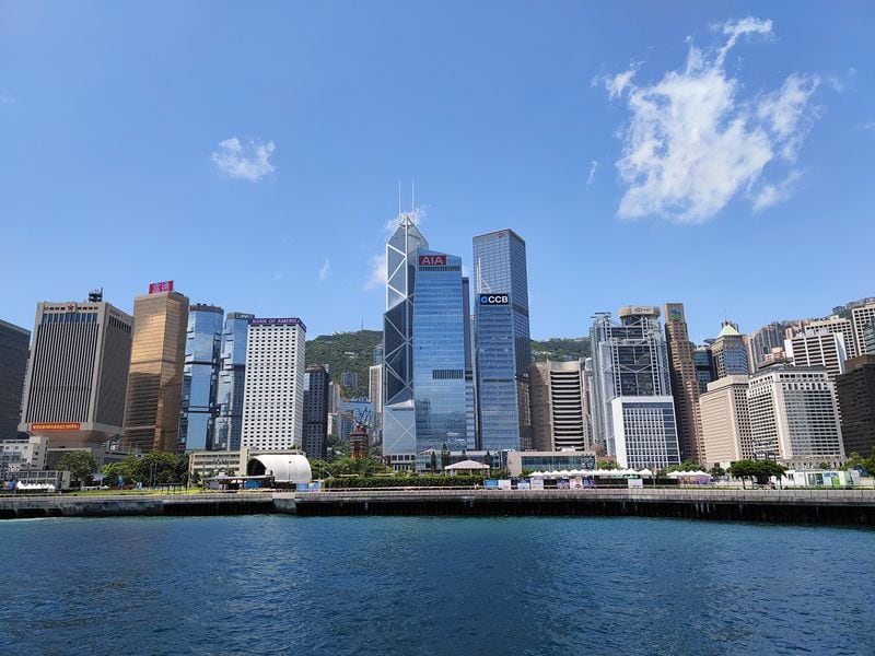 Chinese Nationals Gain Access to Stablecoins in Hong Kong Via Flare, Red Date Technology Trial