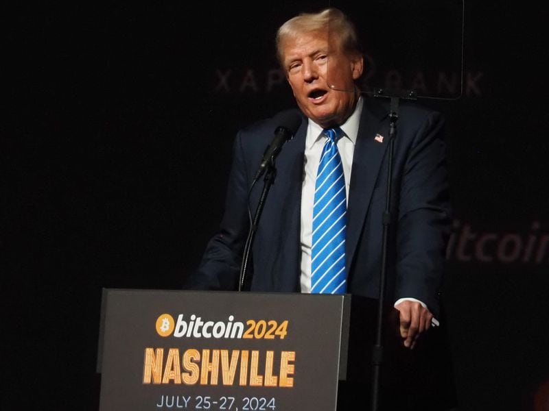 Trump-Supported World Liberty Financial (WLFI) Taps Chainlink Data Services as DeFi Platform Takes Shape