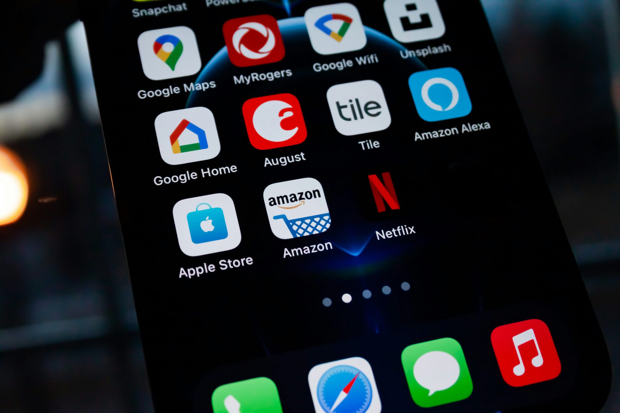 Amazon (AMZN) Shareholders Push for Minimum 5% Allocation to Bitcoin (BTC)