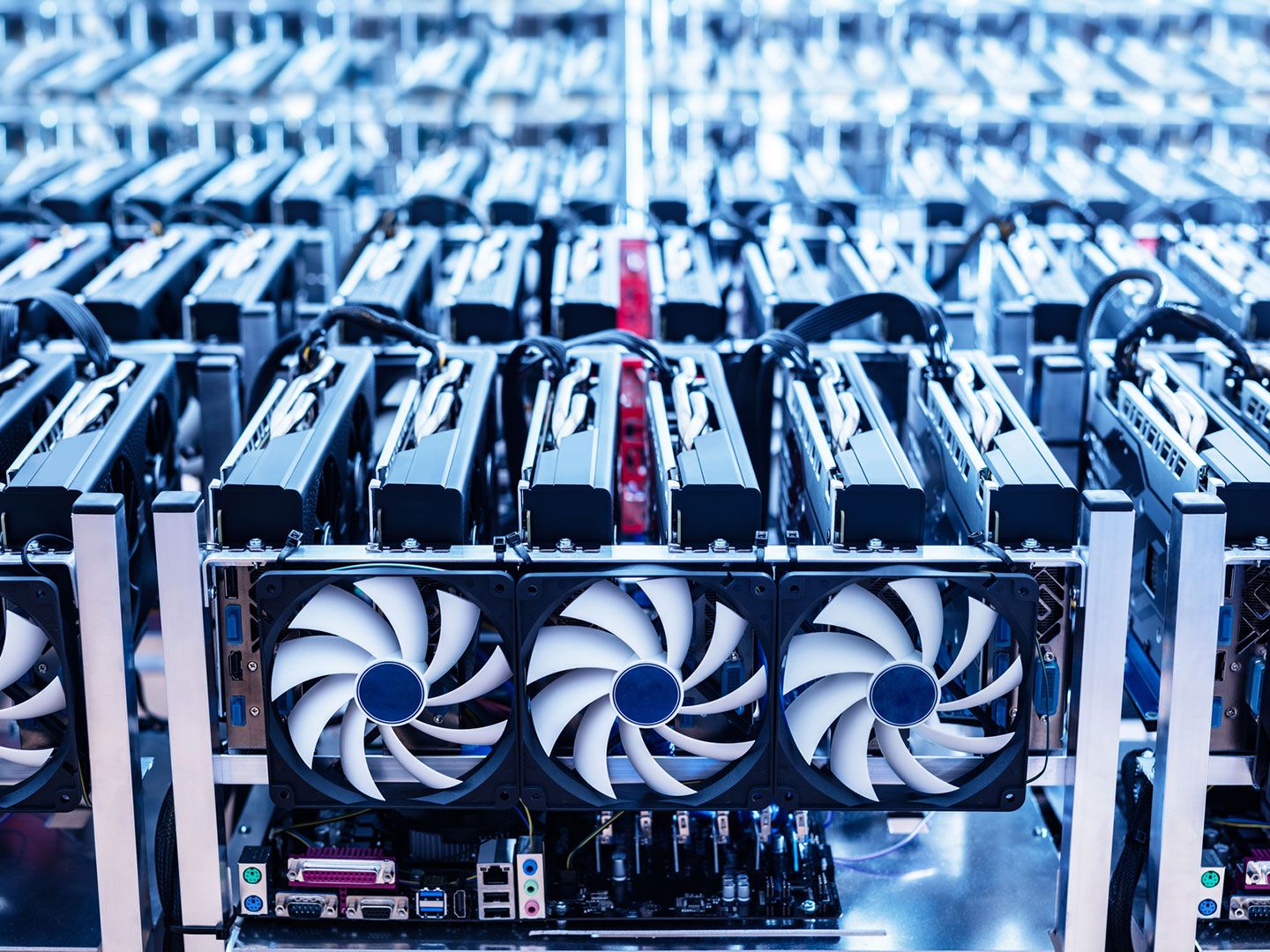 Bitcoin (BTC) Mining Profitability Fell 7.4% in March