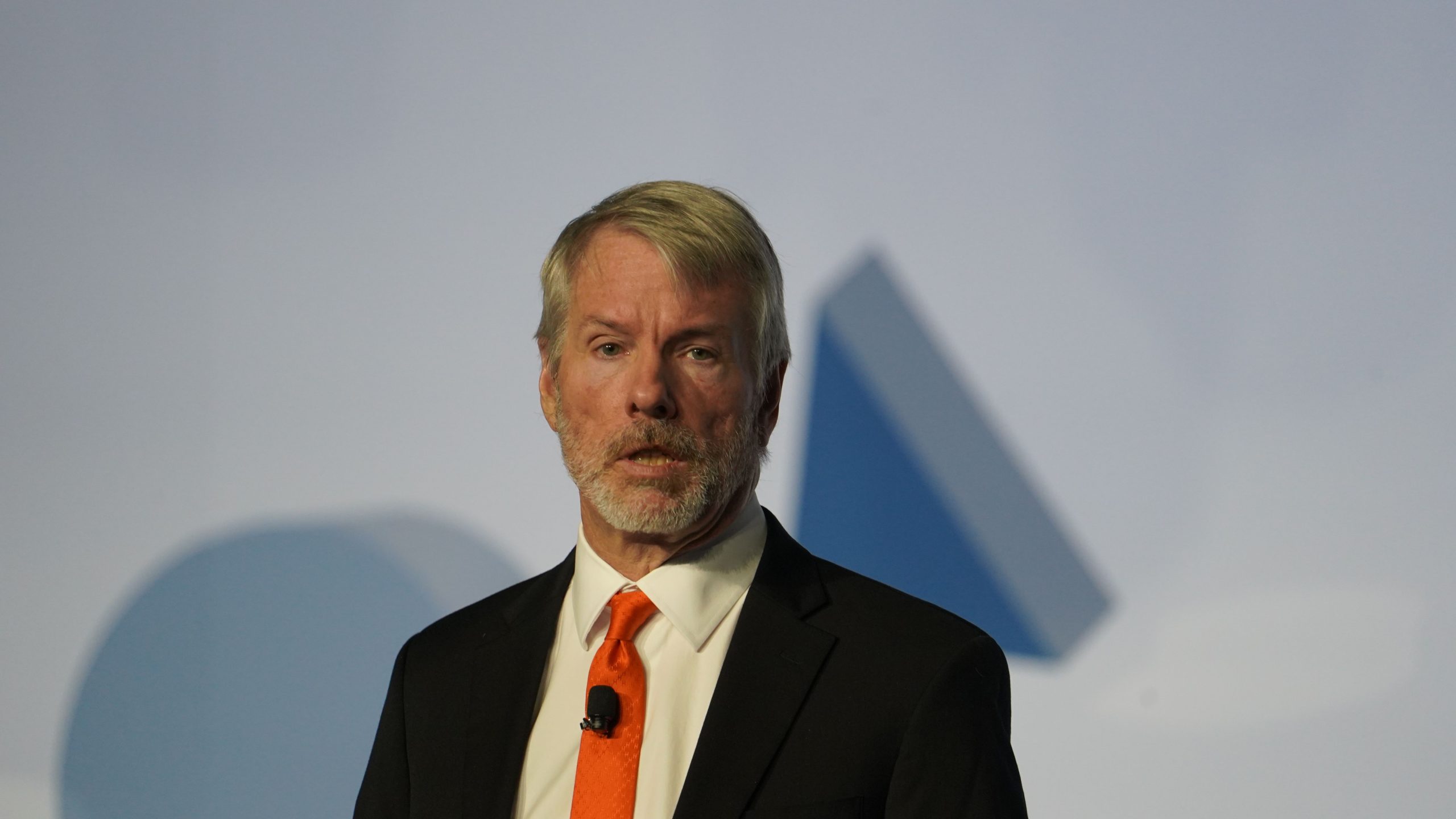 Michael Saylor's MSTR Gets Cut to Sell by Wall Street Analyst on Possible Bitcoin (BTC) Buying Risk
