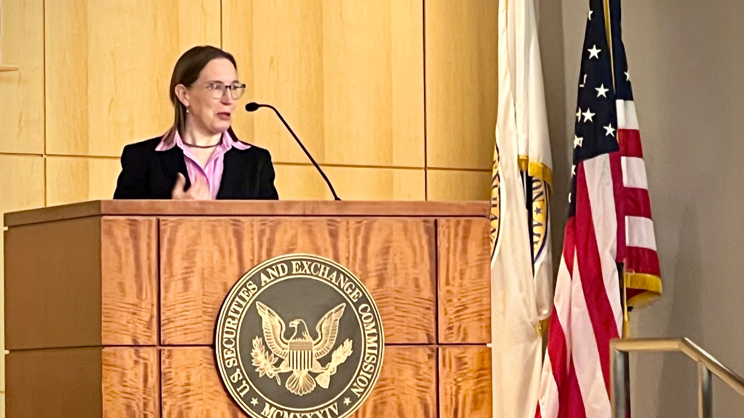 U.S. SEC's Crypto Trading Roundtable Delves Into Easing Path for Platforms