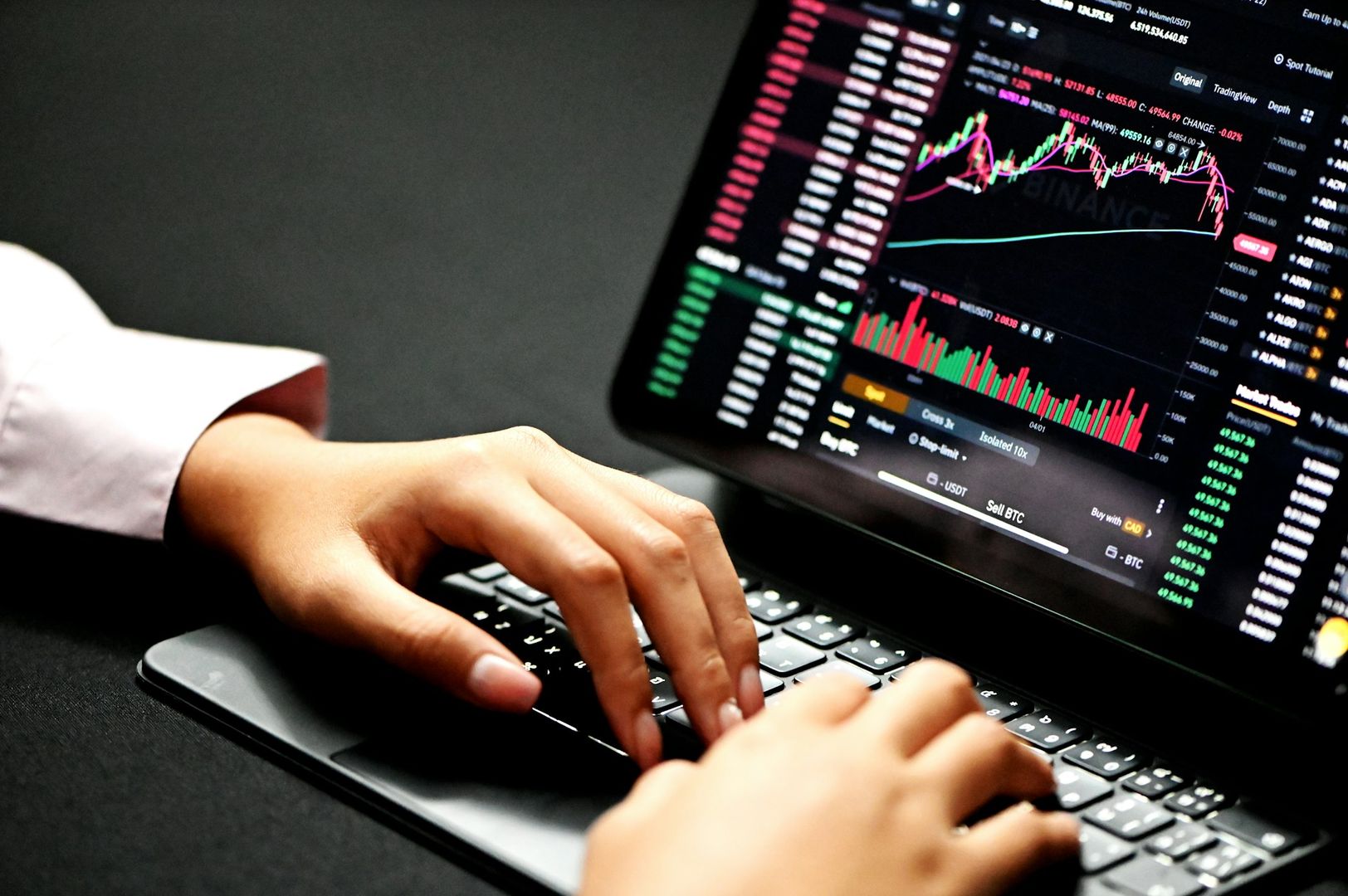 A Nasdaq-Listed Firm Surges After Unveiling $1 Billion BNB Token Buying Plan