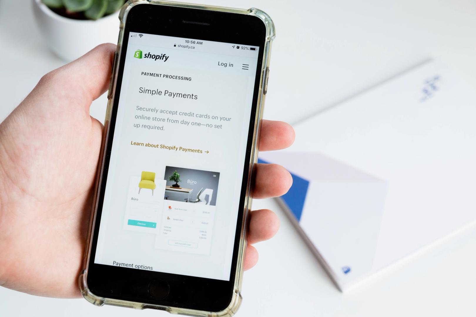 Coinbase (COIN), Shopify (SHOP) Partner to Enable USDC Payments on Base for Merchants Worldwide