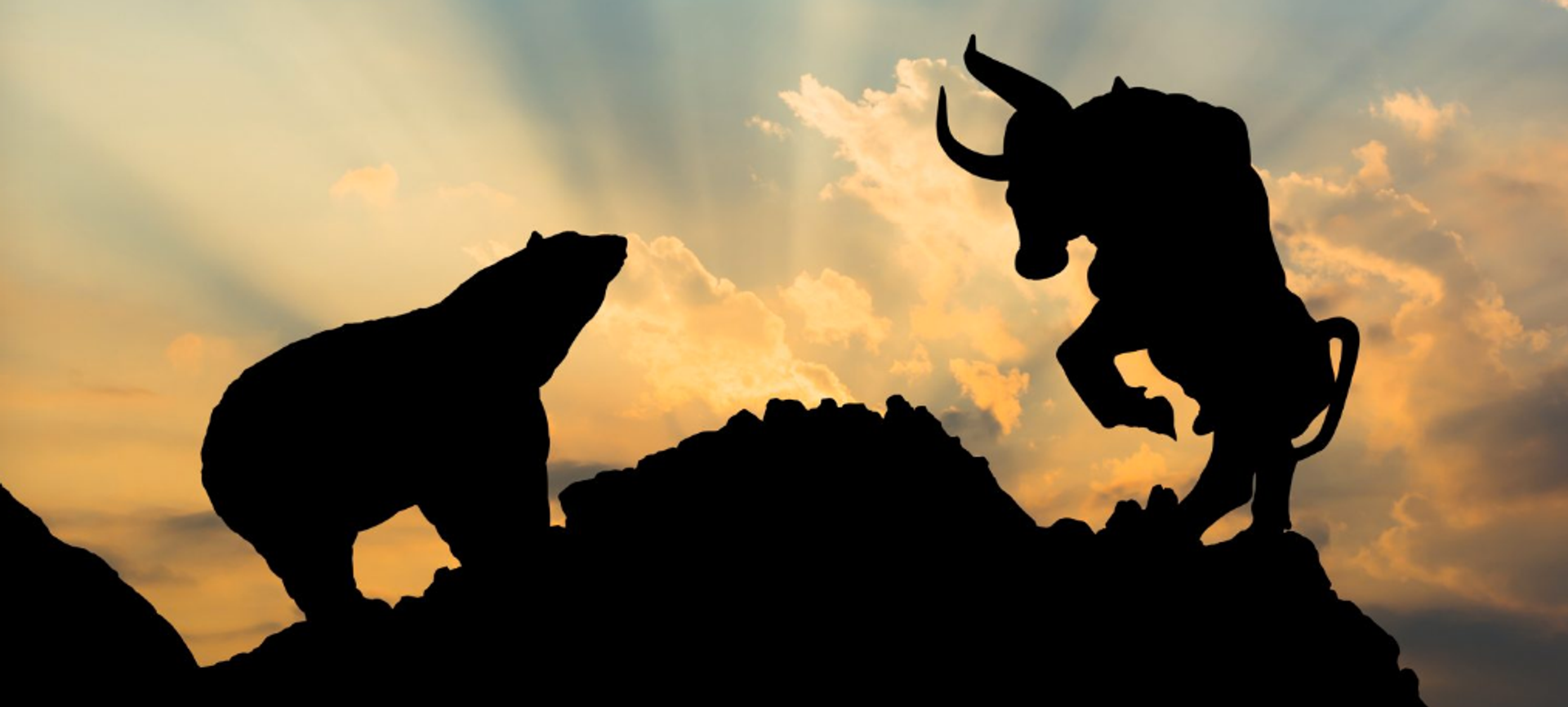 BTC Holds Near $120K as ETH Rallies Toward $4.7K on Fed Rate Cut Bets