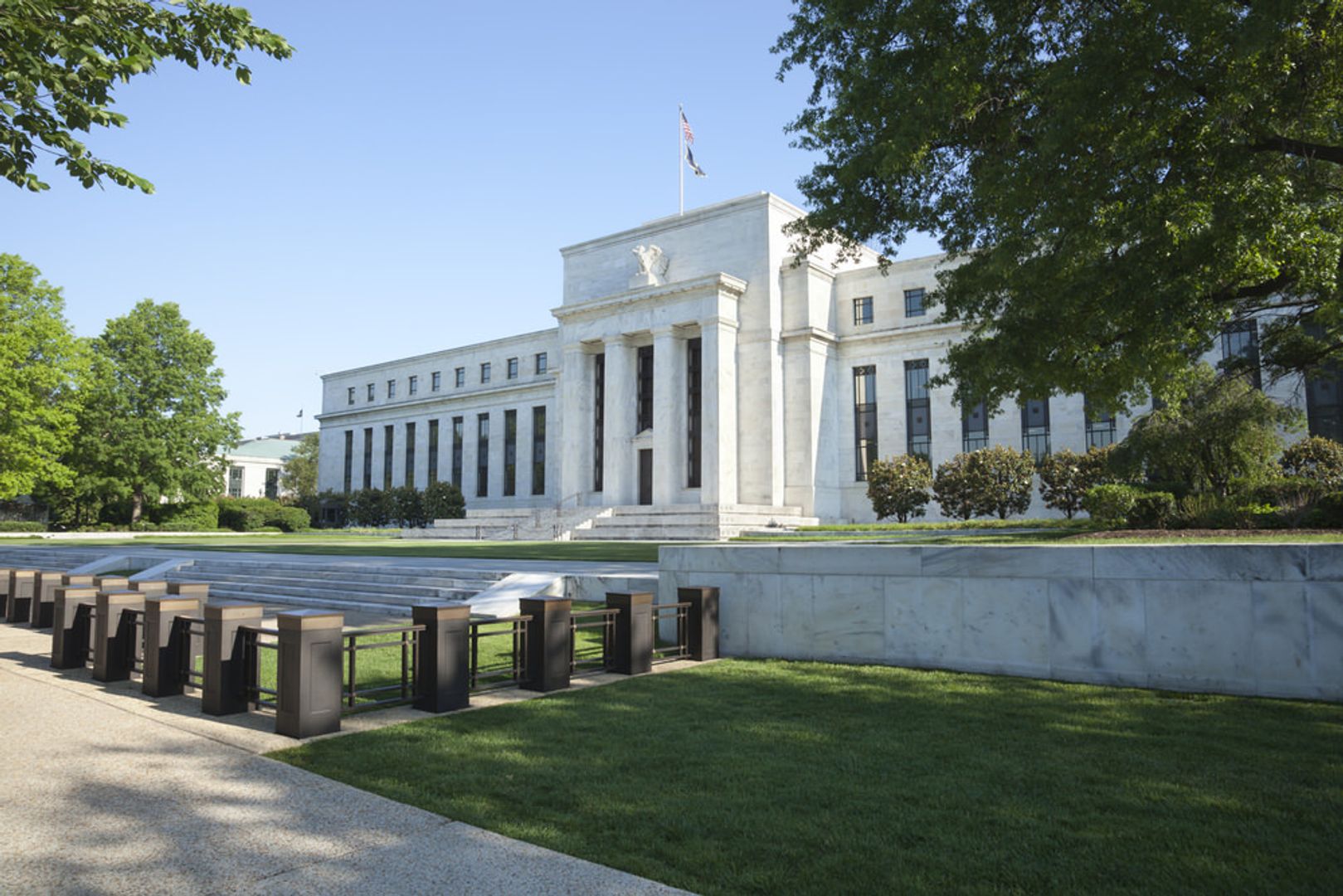 Risk-On Rules as CPI Fails to Dent Ether, Altcoin Rally: Crypto Daybook Americas